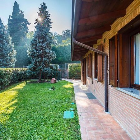 Jacuzzi Apartment In Italian Villa, Wi-Fi & Garden Sassuolo - Maranello Casalgrande Bagian luar foto