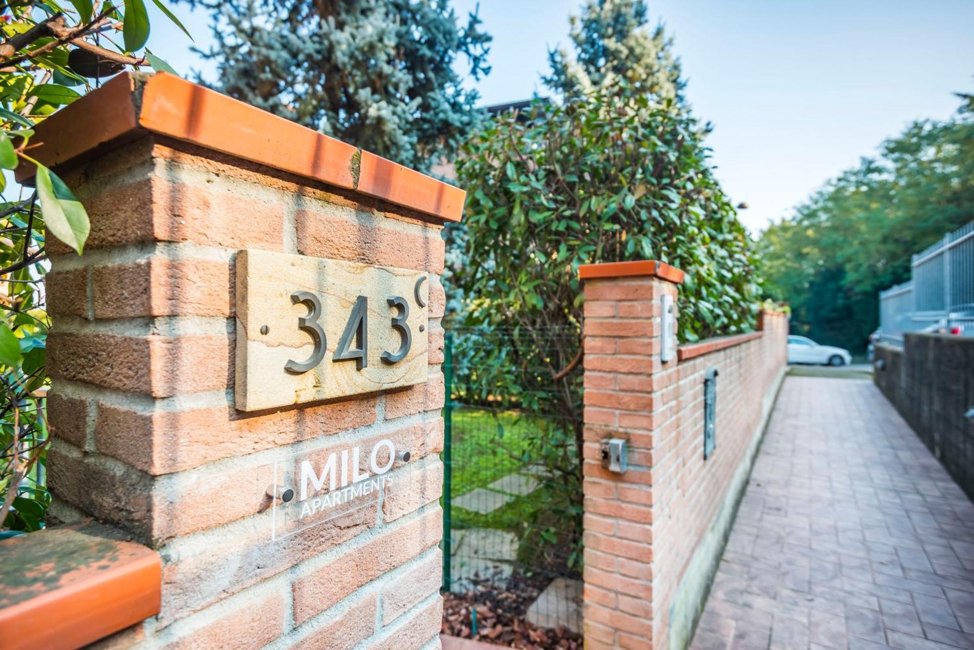 Jacuzzi Apartment In Italian Villa, Wi-Fi & Garden Sassuolo - Maranello Casalgrande Bagian luar foto
